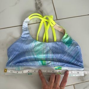 Lululemon sports bra (no pads)